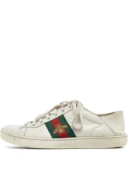 Gucci embroidered low-top sneakers 30332960