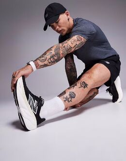 Кроссовки для бега New Balance More черного цвета 137697417 | black