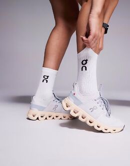 Кроссовки для бега Cloudswift 4 в морозном и светлом цвете On Running 140890791 | grey