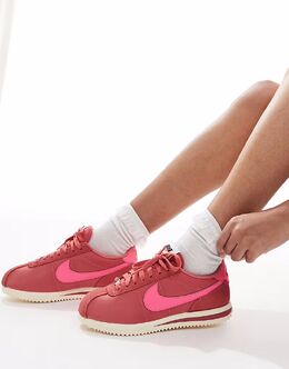 Кроссовки Nike Cortez TXT из замши темно-розового цвета 139762114 | bright pink