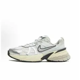 Кроссовки Nike V2K Run, полнота D, размер 37.5, серый 4462630330