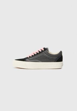 Кроссовки PREMIUM OLD SKOOL UNISEX Vans, черный va215o0f2-q17 | pop lace black/gray