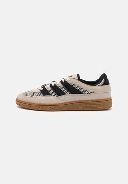 Кроссовки HANDBALL SPEZIAL ST Adidas, кремовый ad111a2u9-a11 | off white/core black/alumina