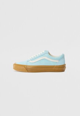 Кроссовки PREMIUM OLD SKOOL UNISEX Vans, светло-голубой va215o0f2-k12 | cau /gum crystal blue