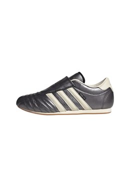 Низкие кеды TAEKWONDO Adidas, черный ad111e029-q12 | black white gum