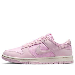 Кроссовки (WMNS) Nike Dunk Low 'Regal Pink', розовый hj5870-600 | pink