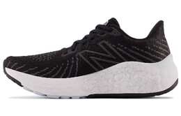 Кроссовки женские с низким верхом, черные/белые New Balance wvngobs5