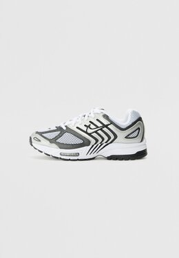 Кроссовки AIR PEGASUS 2005 UNISEX Nike Sportswear, серебряный ni115o07t-d11 | metallic silver/white/black