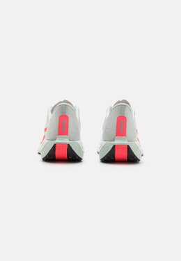 Кроссовки для бега PEGASUS PLUS Nike Performance, светло-серый n1242a2qv-c11 | barely grey/hot punch/white/black