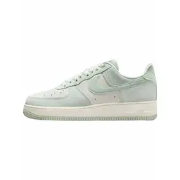 Кроссовки Nike Air Force 1 '07 SE, полнота F, размер 7 US US, белый, зеленый 4406320159