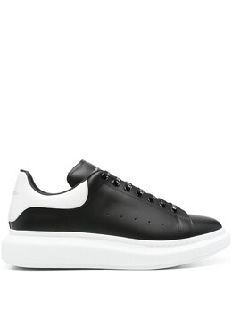 Alexander McQueen Oversized Sneakers 553680wiaig1070