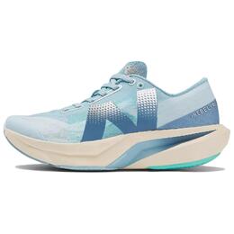 Женские кроссовки FuelCell Rebel V4 Quarry Blue New Balance, светло-голубой wfcxch4 | light blue