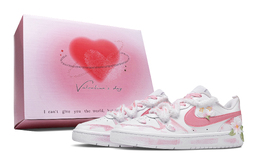Nike Кроссовки Court Borough Spring Letter с противоскользящим покрытием, износостойкие, низкие, женские, розовые bq5448-100（team376-春日来信特殊鞋盒） | pink