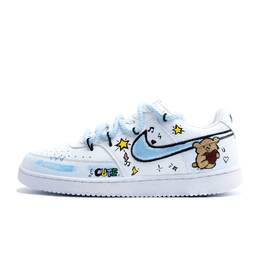 Nike Кроссовки для скейтборда Court Vision 1 Bear Adventure, износостойкие, низкие, унисекс, светло-голубые dh2987-101(team-1331小熊奇旅) | light blue