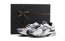 Nike Кроссовки Initiator с низким верхом, износостойкие, для повседневного бега по городу и работе, унисекс, белые, серые 394055-100（team719-末日机甲sbox） | gray (black gold box included)