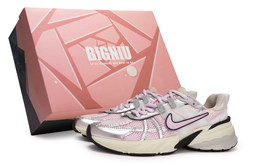 Nike Кроссовки для бега V2K Run Shock Absorbers с противоскользящим покрытием, устойчивые к истиранию, женские, серебристо-светло-розовые fd0736-100(team80-女桃桃青提浅粉sbox) | silver light pink