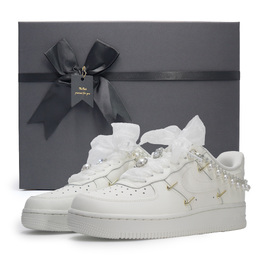 Nike Кроссовки для скейтбординга Air Force 1 с противоскользящим покрытием, износостойкие, женские, белое золото fv3654-111（team448-珍珠空军box） | white gold