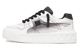 Кожаные кроссовки Garavani One Stud XL Valentino, White/Black 3y0s0g37ywma01 | white/black