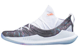 Мужские баскетбольные кроссовки Under Armour CURRY 5 3020657-107