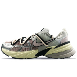 Кроссовки для бега V2K Run мужские низкие розовые Nike hj4497-100(team40-男热巧克力) | light gray