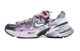 Кроссовки для бега V2K Run женские с низким верхом розовые/серебристые Nike fd0736-003(teamx-pink蜜桃粉） | silver/pink