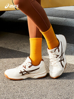 Кроссовки для бадминтона Asics Rivre CF, бежевый / коричневый 763418774563 | 米黄色/棕色