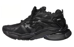 Кроссовки женские Balenciaga Runner Sneaker Worn-Out, черный 677402w3rbt1000 | black