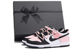 Кроссовки Nike Dunk Skateboard Shoes Women's Low-Top Black Pink cw1590-100