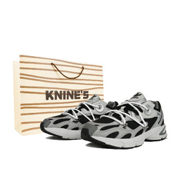 Кроссовки Adidas Astir Lifestyle Shoes Women's Low-top Black/Silver, черный/серебряный jh7349(team陆-银翼魅影s-box) | black/silver