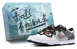 Кроссовки Nike Dunk Skateboarding Shoes Women's Low-top Grey/white/brown, цвет Customized cw1590-100(team44-夏日随性) | customized