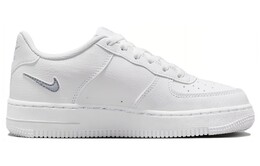 Женские кроссовки для скейтбординга Nike Air Force 1, White fq2413-100 | white