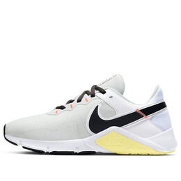 Кроссовки легенда Essential 2 Nike, черный cq9545-107 | black/white/yellow/gray