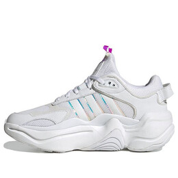 Кроссовки оригиналы magmur runner Adidas, белый fv1158 | white/blue