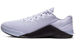 Кроссовки Metcon 5 женские низкие, лавандово-фиолетовые/черные Nike ao2982-511