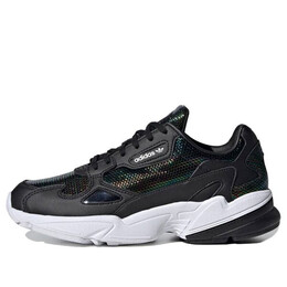Кроссовки с соколом Adidas, черный ef5517 | core black/cloud white/mystery ruby